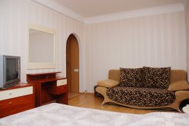 Квартира посуточно в Львове на ул. Урицкого, 15